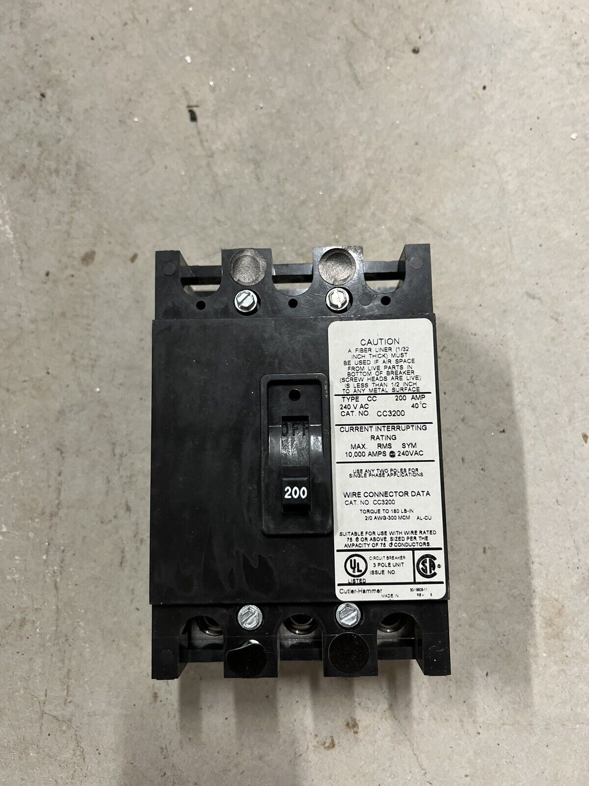 CC3200 Circuit Breaker
